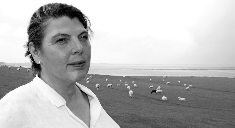 Marina Portrait 01 940